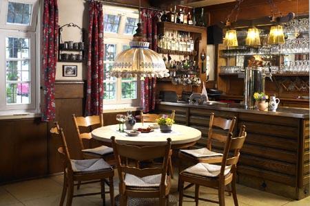 Hotel Gasthof Zu Den Linden Oberhundem Экстерьер фото